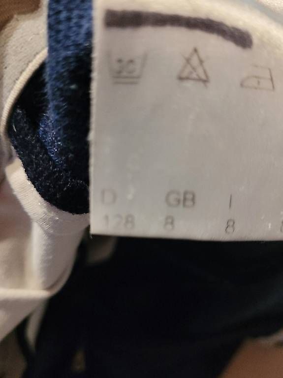 Pantalons: Reithosen Kinder Gr 128 – D'occasion à Wolhusen par miaRast 1