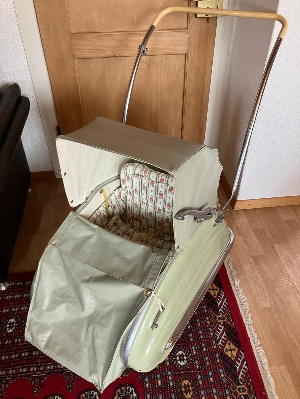 Carrozzine: Kinderwagen Royal Eka, Swiss Made – Usato da Riedholz venduto da mastercom