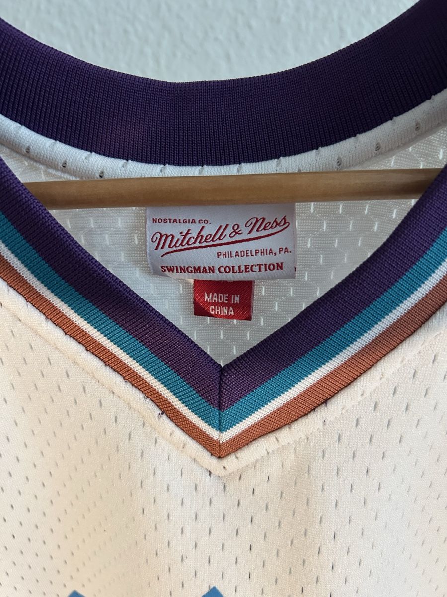 Mitchell & Ness Leibchen & Hosen: Basketball Trikot Karl Malone – Gebraucht aus Reinach BL von the_9lwh 1
