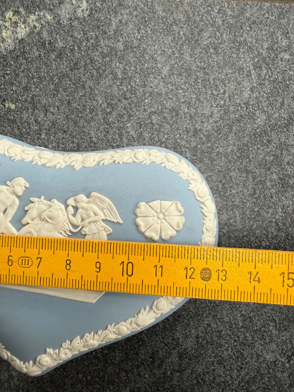 Tutte le decorazioni: Wedgewood Herz Dose Schmuckdose hellblau Schatulle Schmuck – Usato da Otelfingen venduto da Markthalle_C 5