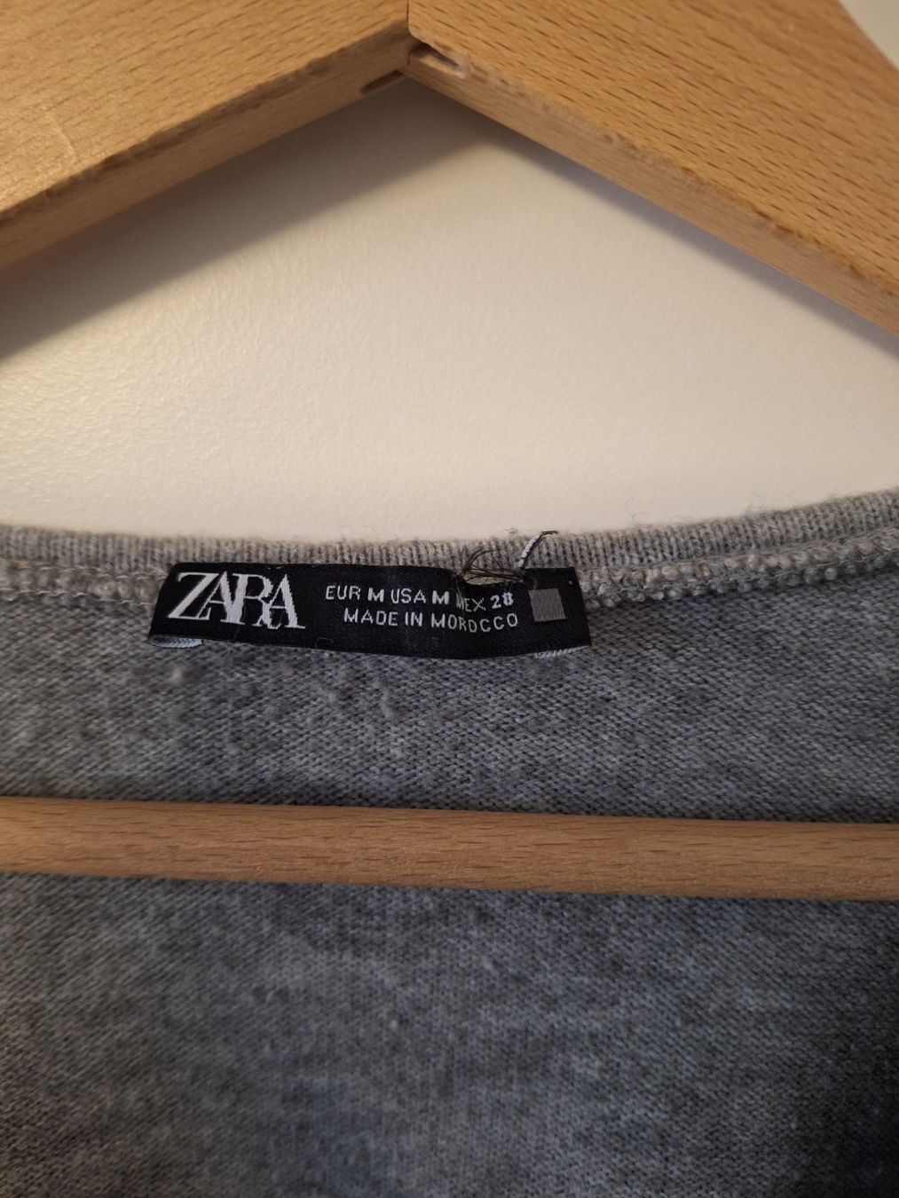 Zara Pullover & Sweatshirts: Zara Strickpullover Grau, Grösse M, Top Zustand! – Gebraucht aus Winterthur von mel_65g9 1