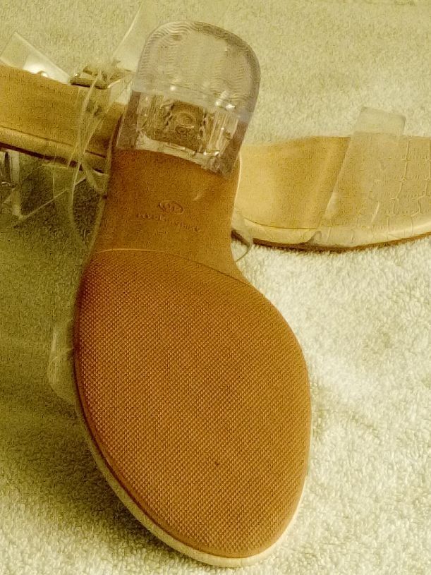 Damenschuhe: Elegante Sandalette mit Blockabsatz – Neu und originalverpackt aus Zürich von Mitzi6 1