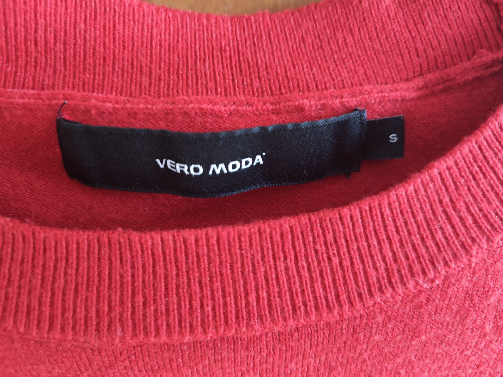 Pullover & Sweatshirts: Roter Pullover von Vero Moda, Gr. S – Gebraucht aus Adliswil von coconut1289 1