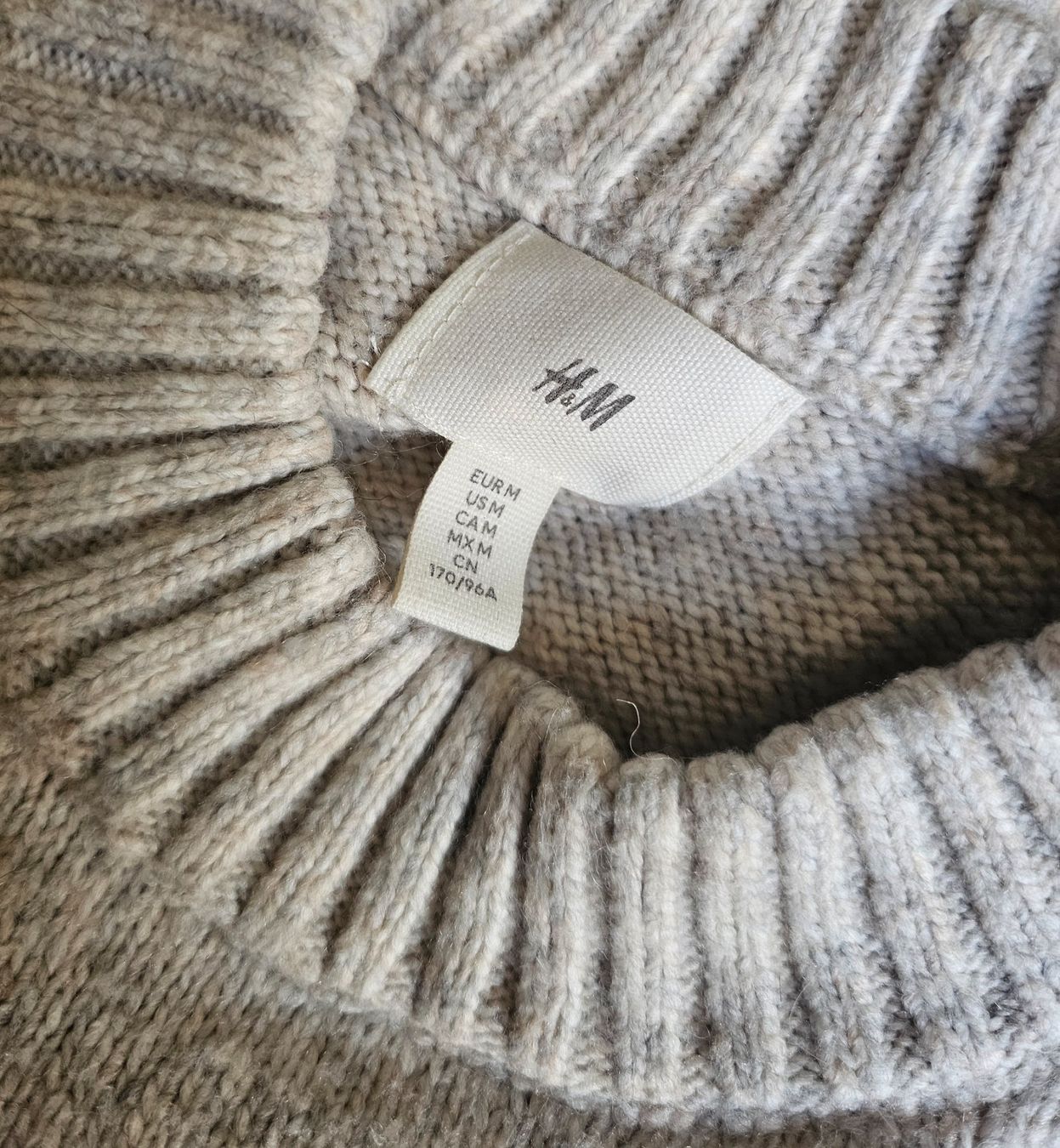 H&M Maglioni & Felpe: Langer Strick Pullover Gr. M H&M Beigetöne mit Wollanteil – Usato da Füllinsdorf venduto da Sunnebliemli7 3