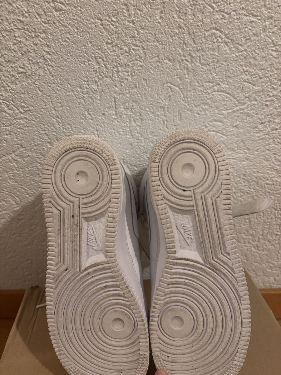 Nike Scarpe da uomo: Nike Air Force 1 Mid – Usato da Worb venduto da d.collective 2