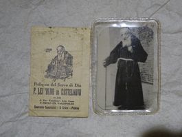 2x Reliquie /sel.  P. Leopold von Castelnovo