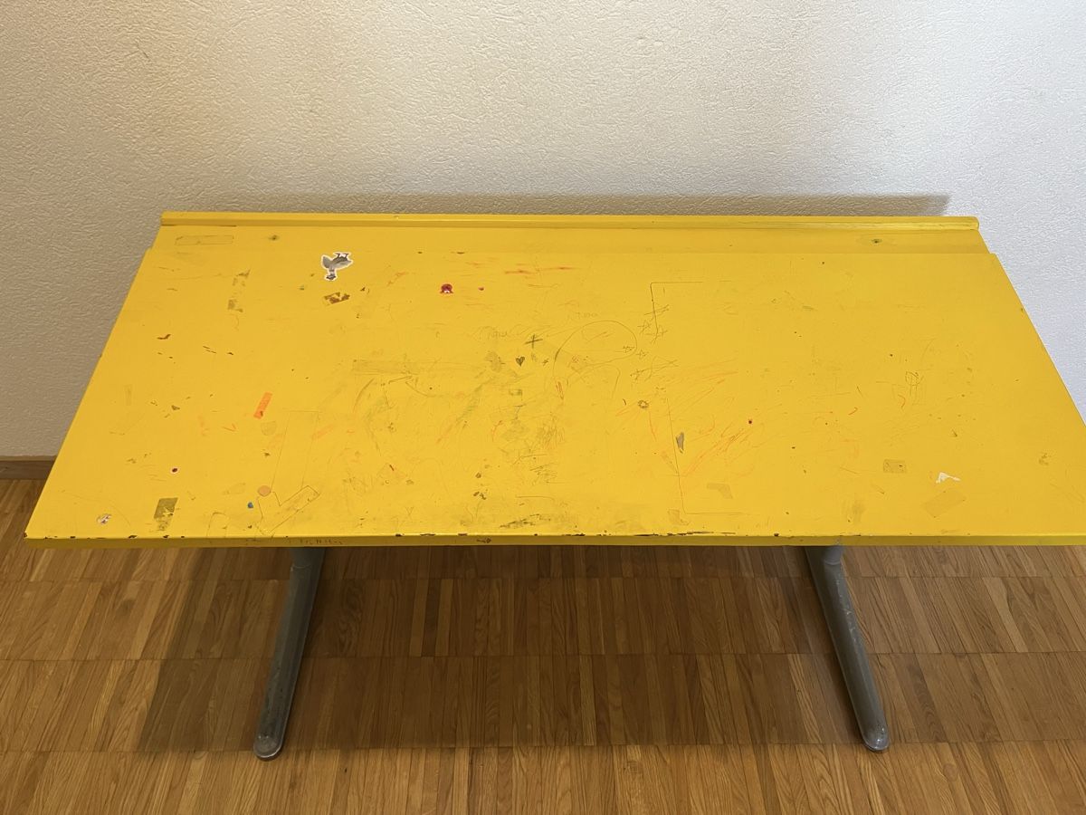 Bureaux: Kindertisch - Schulbank – D'occasion à Zürich par G-Rose 5
