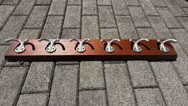 Appendiabiti in legno con 6 ganci in metallo
