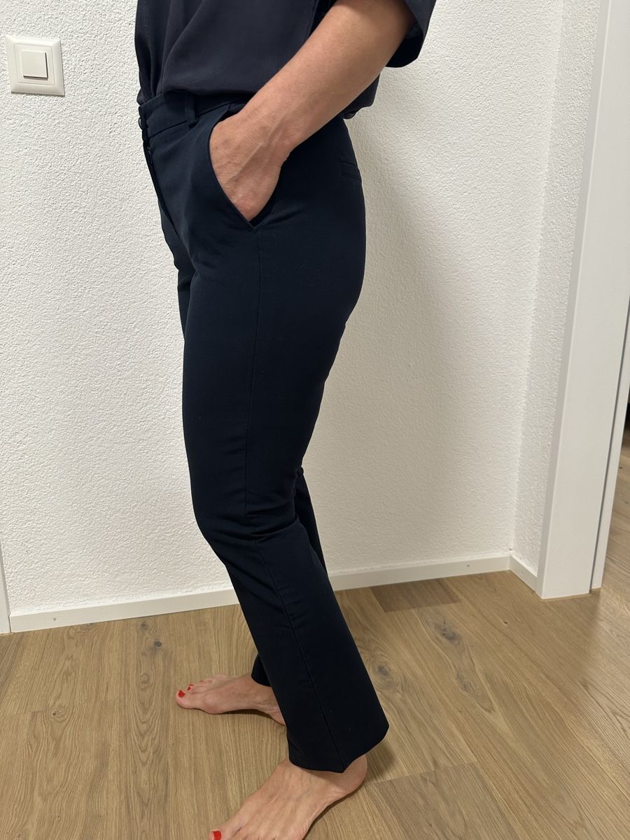 Pantaloni: Cambio Hose Dunkelblau Grösse 36/38 – Usato da Glattbrugg venduto da SMusic98 1