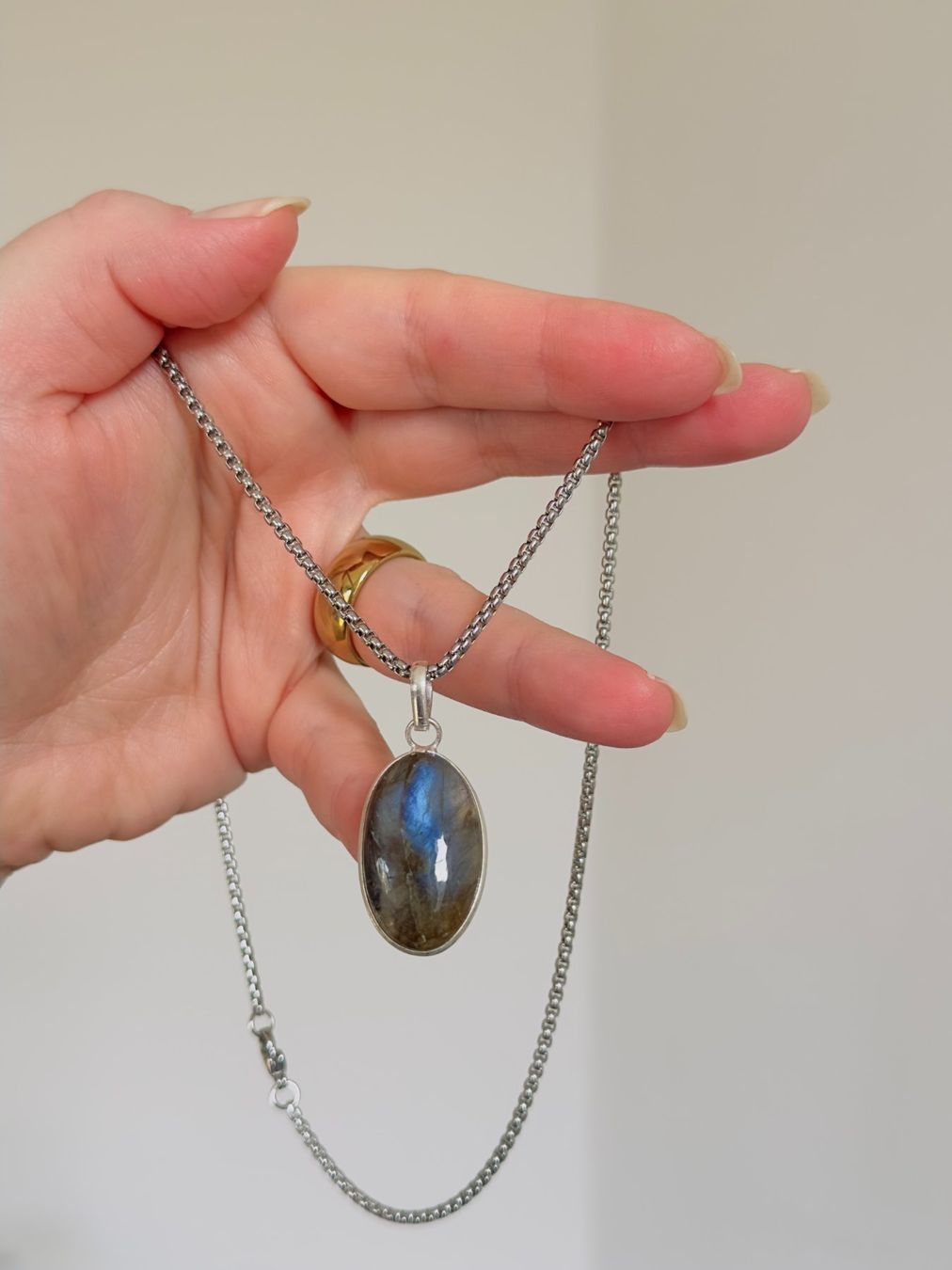 Catenine: Fashionable labradorite necklace – Nuovo e nell'imballaggio originale da Genève venduto da AGBERG 9
