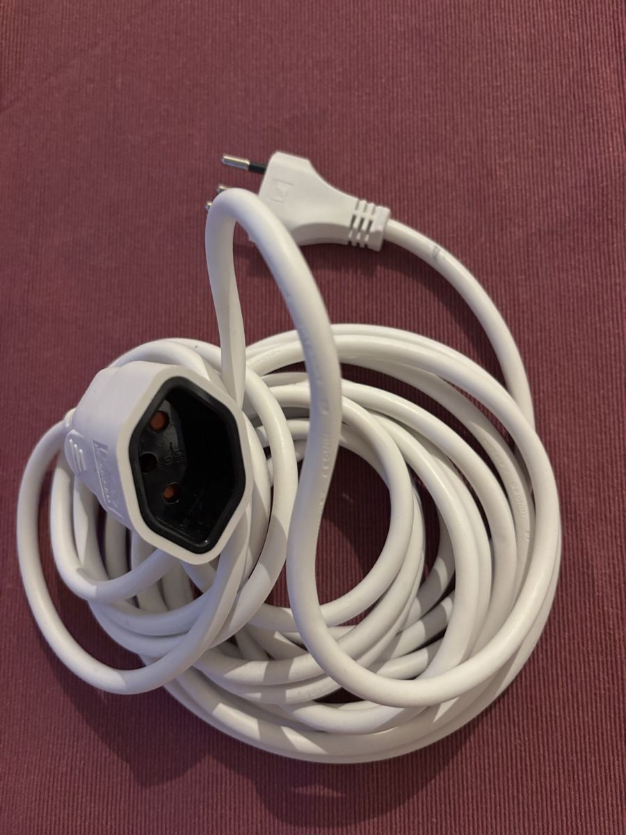Kabel: Power strip – Gebraucht aus Zürich von beg_c6l2 1