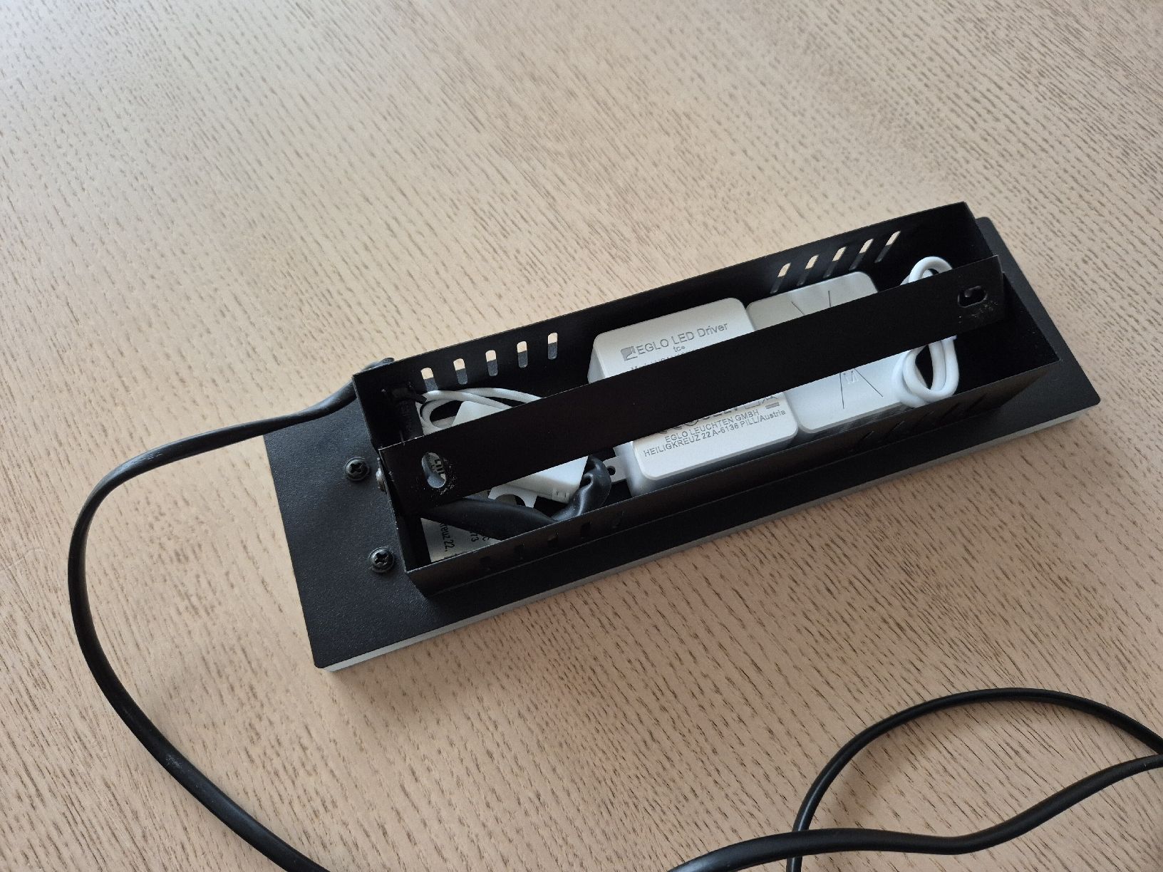 Lampade: LED-Wandlampe – Usato da Spiez venduto da LiquidFrog 2