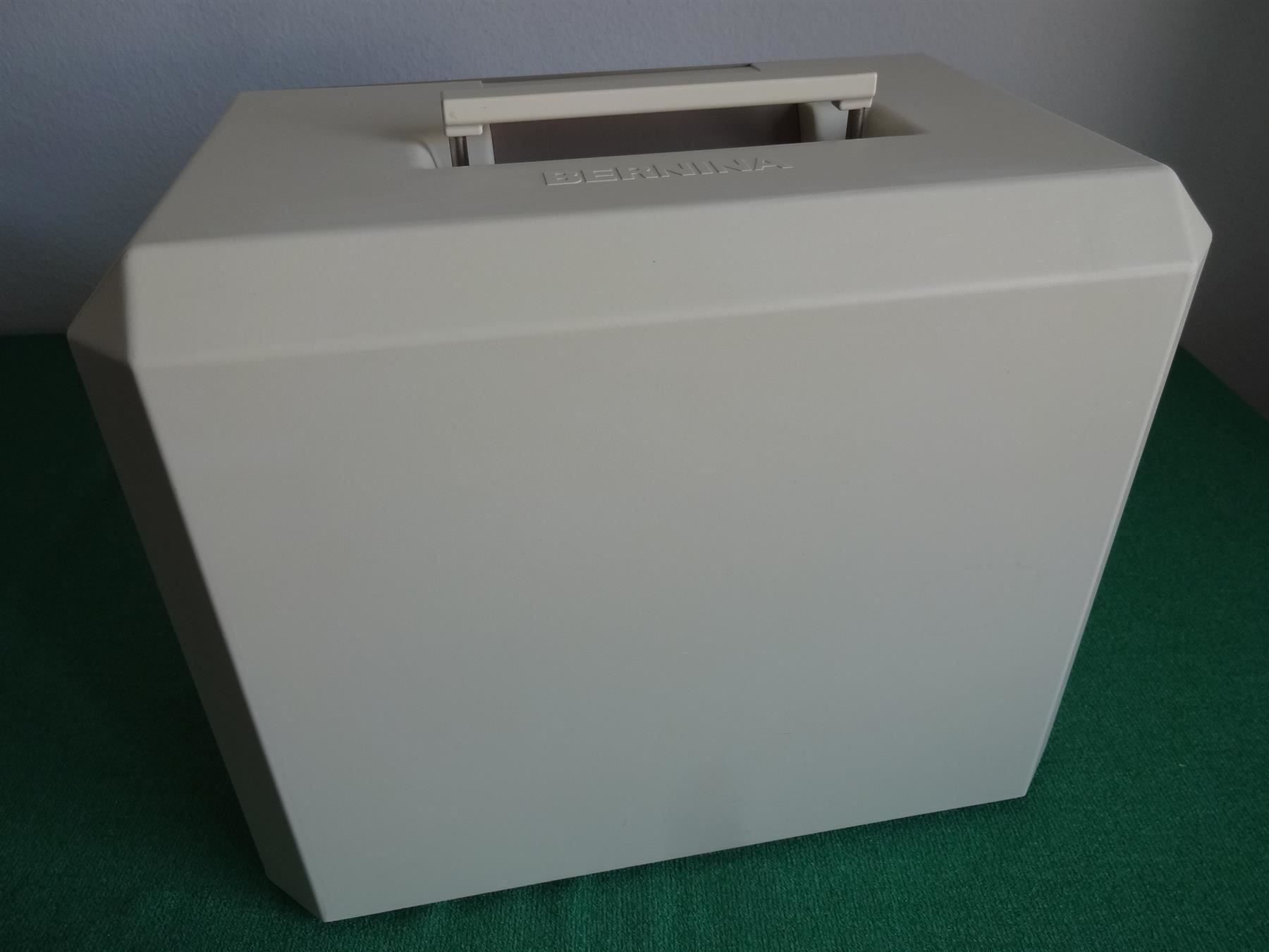 Bernina Nähmaschinen: "BERNINA 1070- Computer"4-Mon.Garantie – Gebraucht aus Frauenfeld von jaho13 9