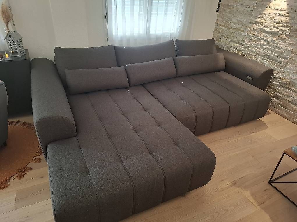 Divani: Ecksofa 3.03m x 2.20m – Usato da Fischbach-Göslikon venduto da don.haeusermann 1