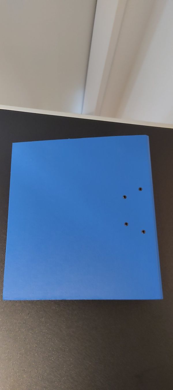 Classeurs: Ordner A4 Blau 75mm Breit mit Transparenthülle – D'occasion à Felben-Wellhausen par AWDienstleistungen 2