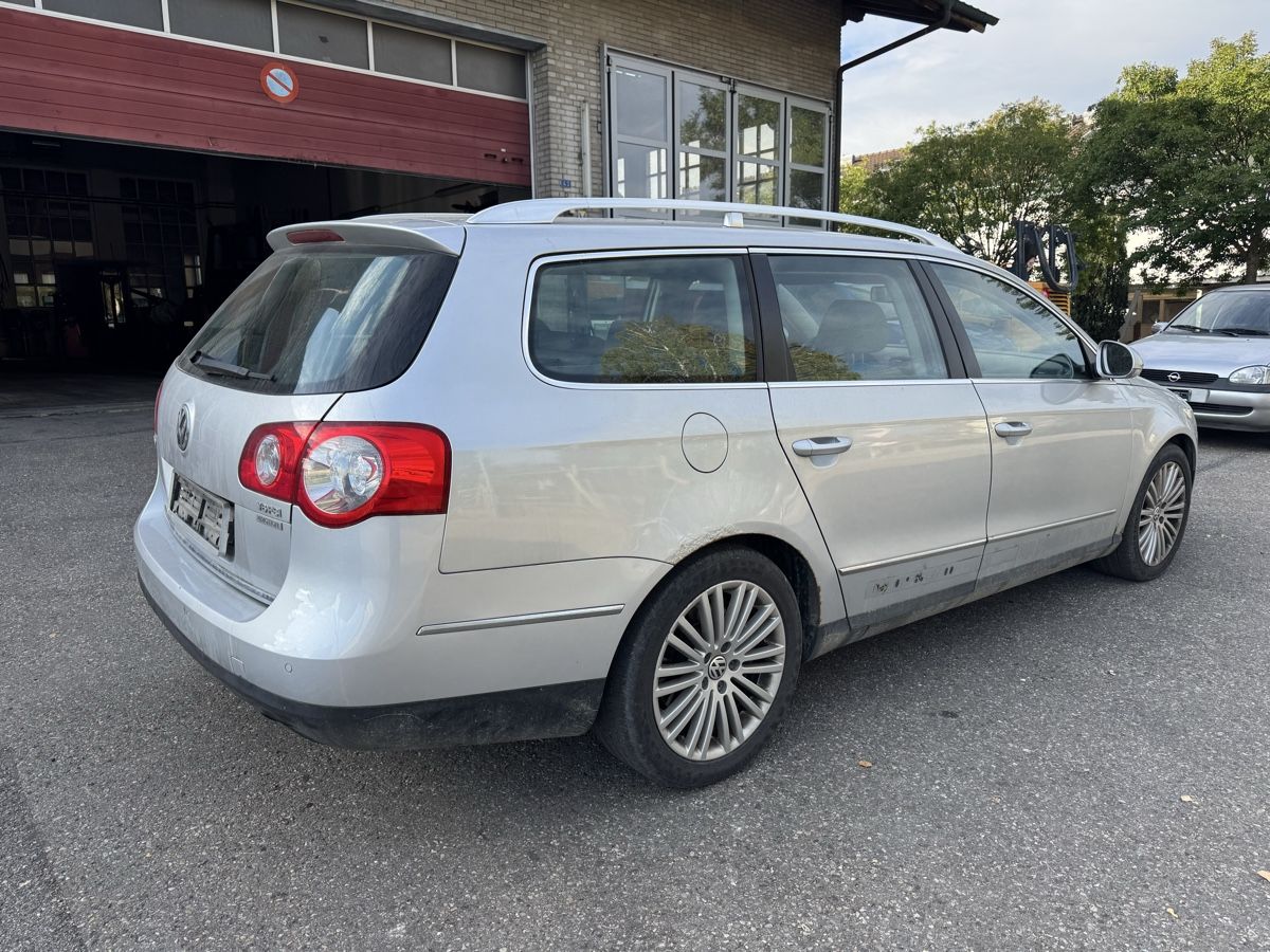 VW Autos: VW Passat 3.2i V6 4Motion – Gebraucht aus Koppigen von JakupiFahrzeughandel 4