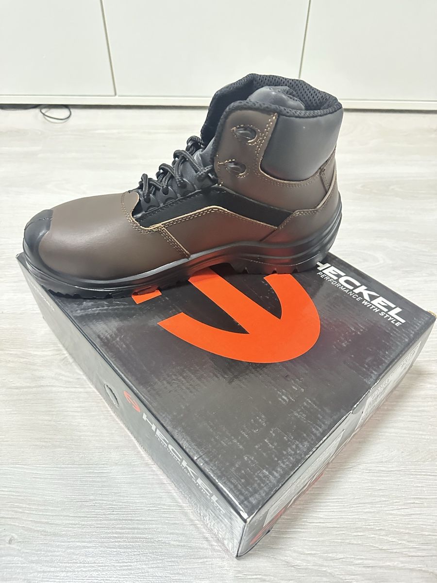 Scarpe da uomo: Heckel Brown Safety Boots - Size 43 – Nuovo e nell'imballaggio originale da FRIBOURG venduto da Oliveira94 3