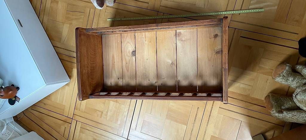 Spielzeuge: Antikes Holzbett für Puppen oder Teddies – Gebraucht aus Bütschwil von Biberli59 3