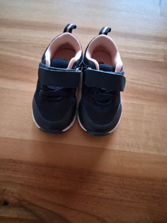 Kinderschuhe dunkelblau Grösse 22 neuwertig
