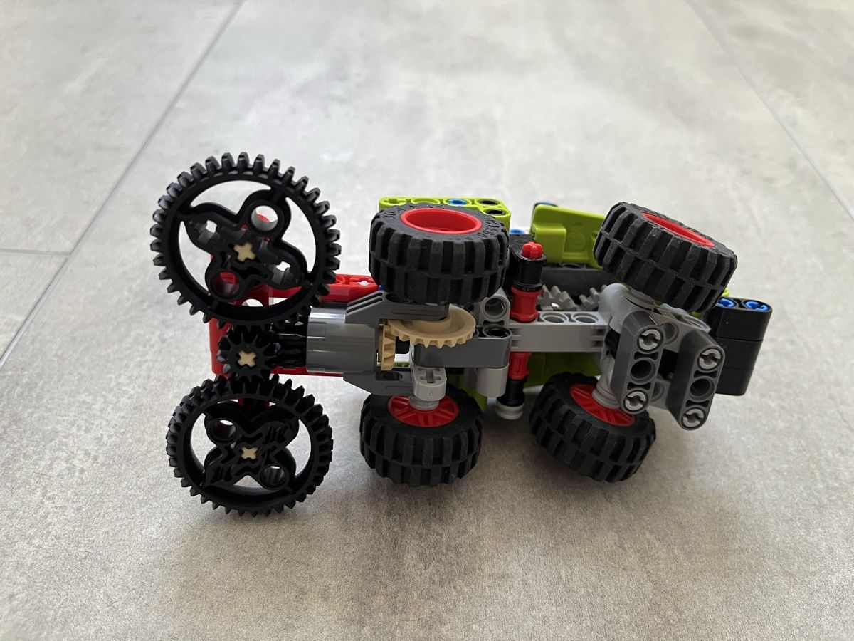 Lego Baukästen: Lego Technic 42102 – Gebraucht aus Othmarsingen von saliwu 2