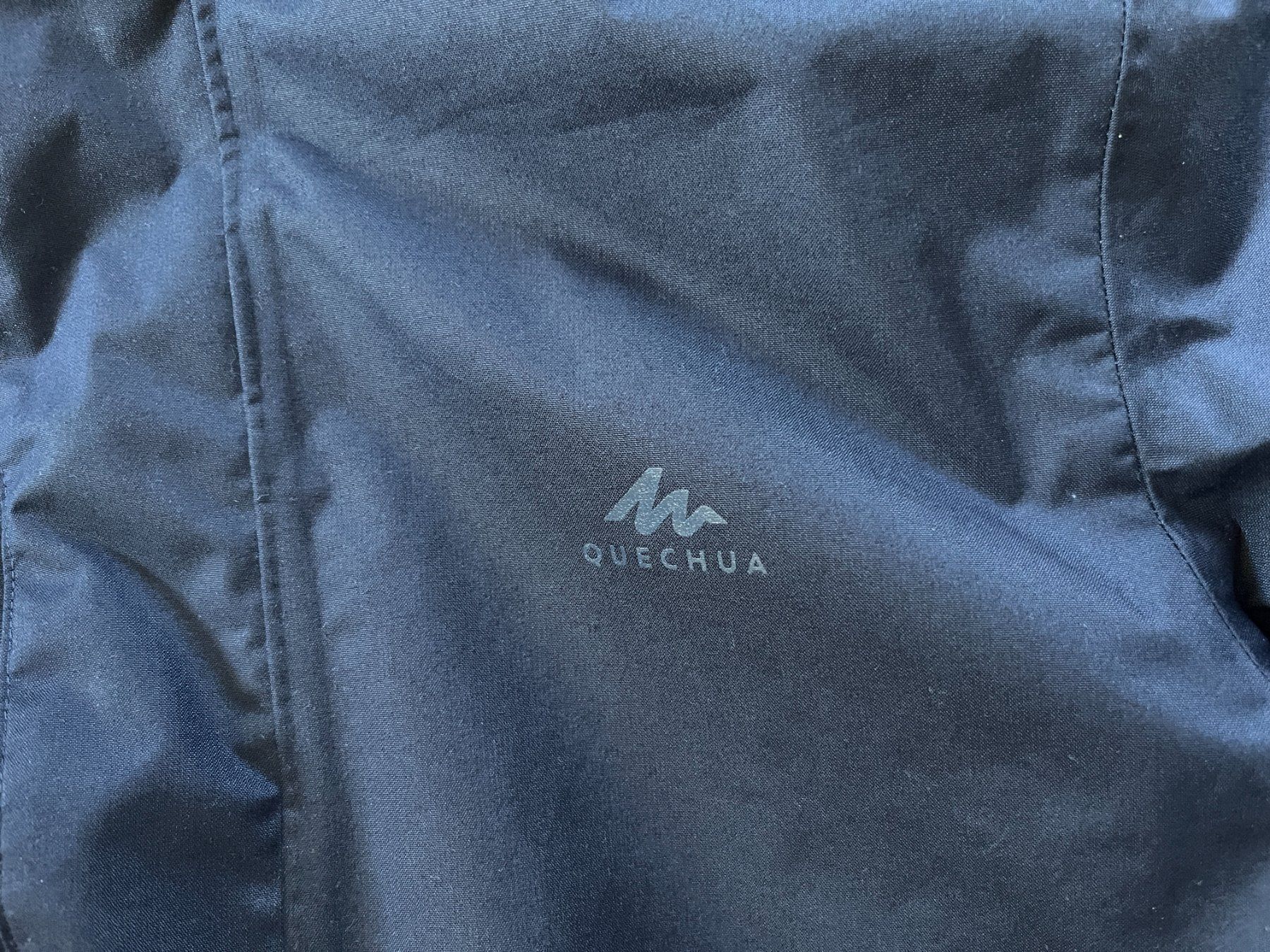 Decathlon Jacken: Regen-/Windjacke Quechua / Gr. ca. S – Gebraucht aus Utzenstorf von plus01 1