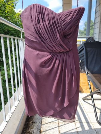 Festliches, dunkellila Cocktailkleid, Grösse 38 /UK12
