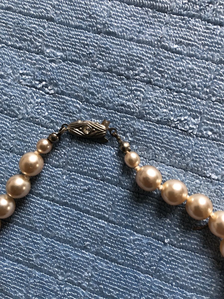 Catenine: Einfache Perlenkette! – Usato da St.Gallen venduto da sangi56 1