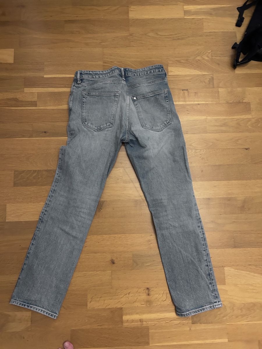 H&M Jeans: Blaue Jeans 30/32 – Nuovo (secondo la descrizione) da Hinteregg venduto da jhv_2bt9 1