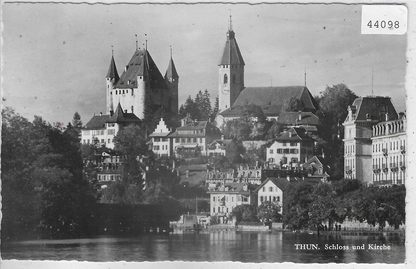 Ansichtskarten: Thun - Schloss und Kirche – Gebraucht aus Ettingen von Kartenplanet