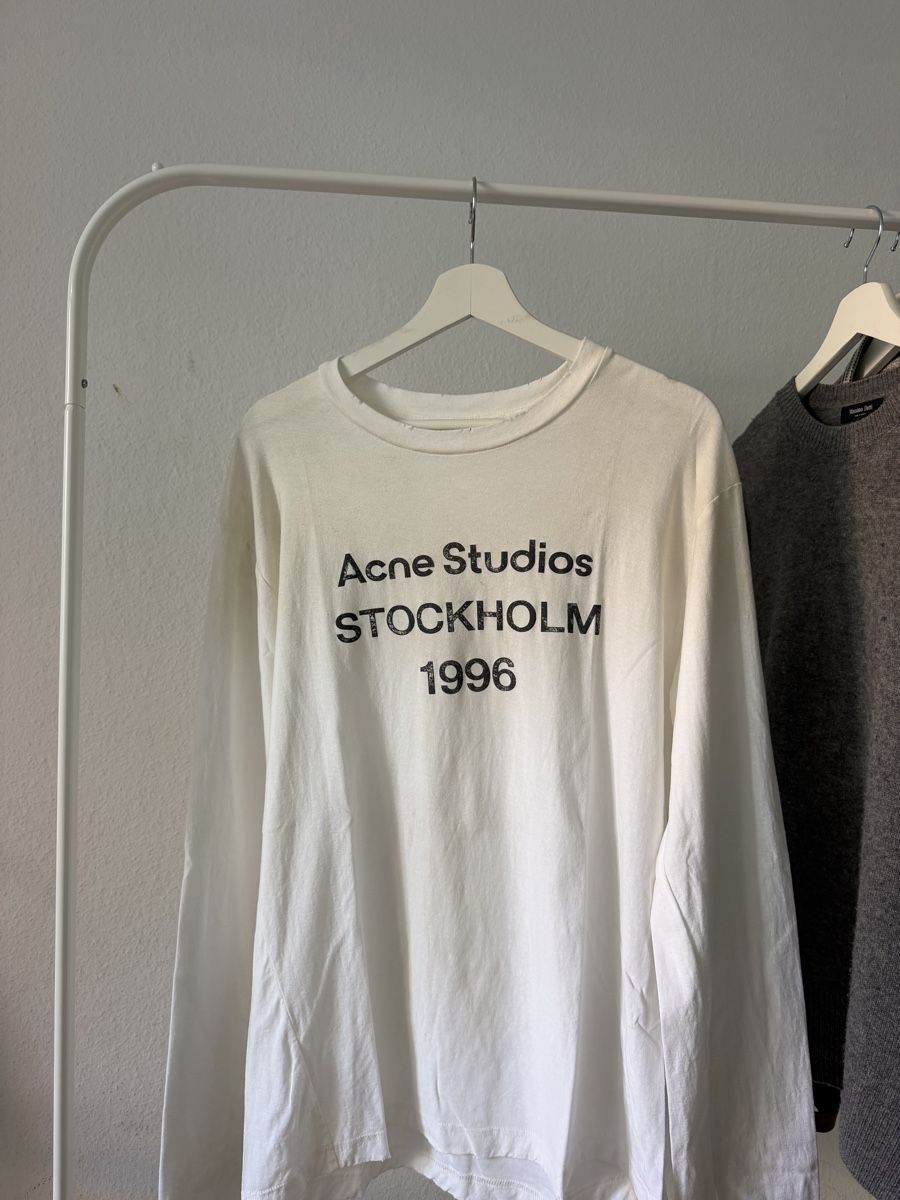 Acne Studios T-shirt: Acne Studios 1996 Long-sleeve | S – Nuovo (secondo la descrizione) da Gordola venduto da lance235 1