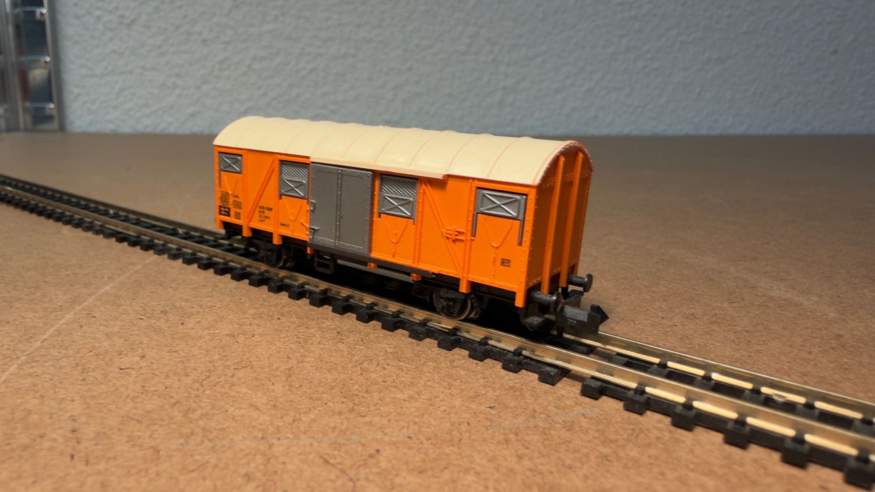 Fleischmann Modellini di ferrovie: Fleischmann Güterwagen Spur N – Usato da Schlieren venduto da rat_lq6b 2