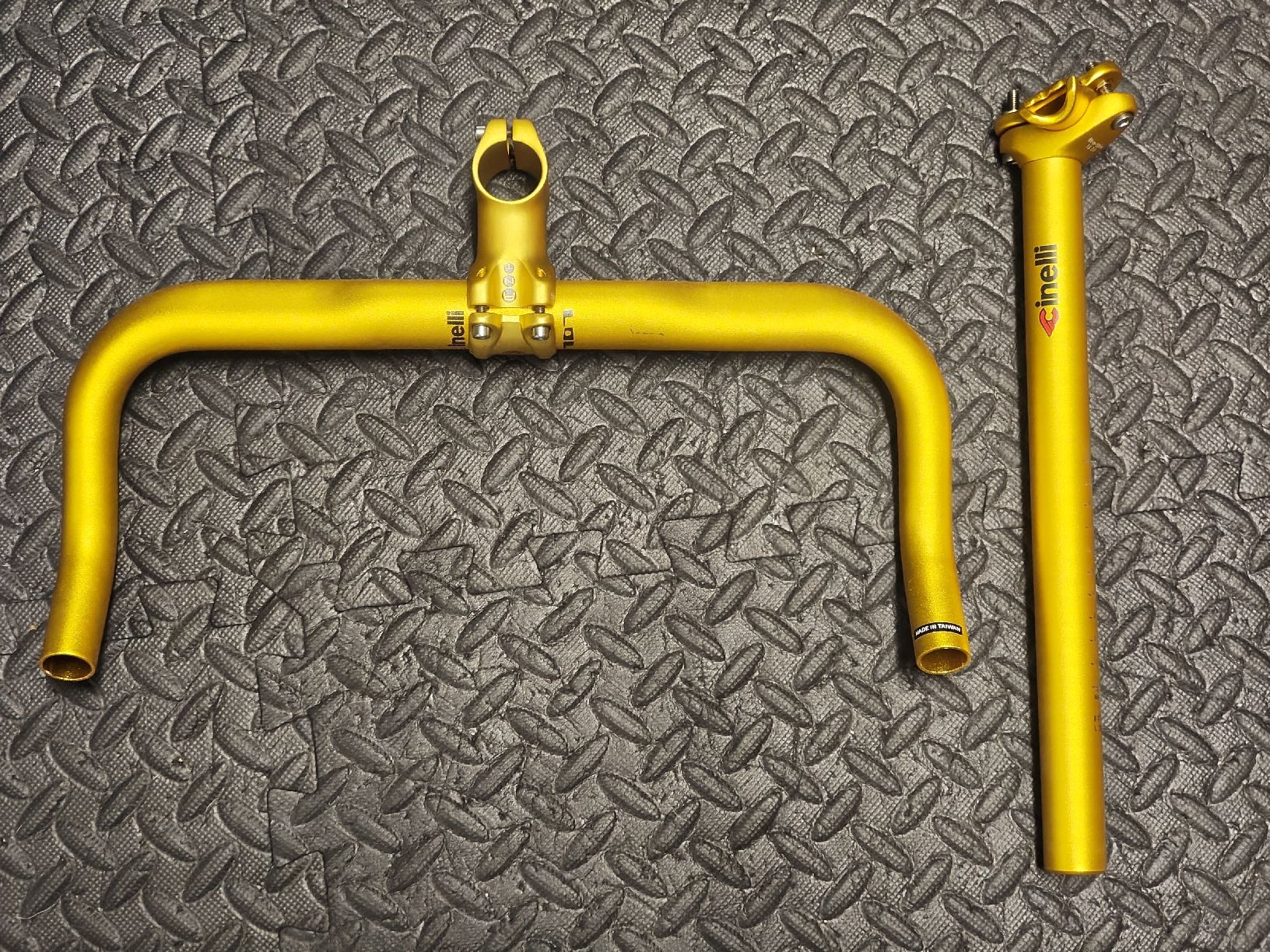 Cinelli Ersatzteile: Cinelli Lenker, Vorbau, Sattelstütze – Neu (gemäss Beschreibung) aus Seuzach von dan1991