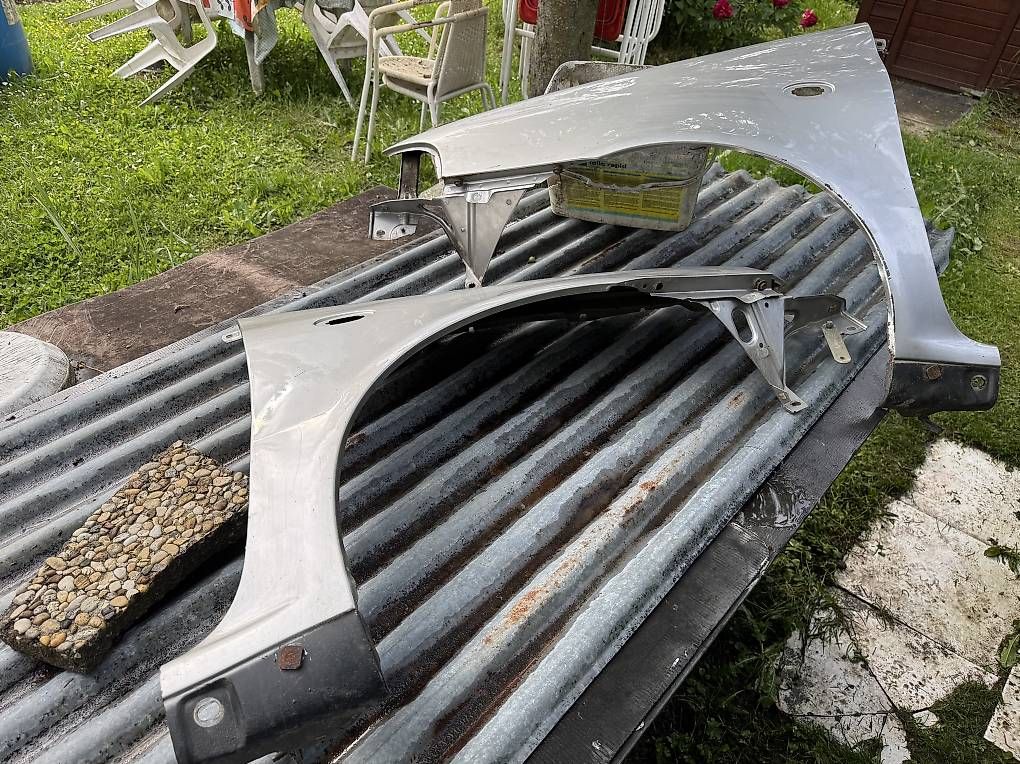 Tutti pezzi di ricambio auto: Ailes avant Fiat Punto – Usato da Morges venduto da Nicorital