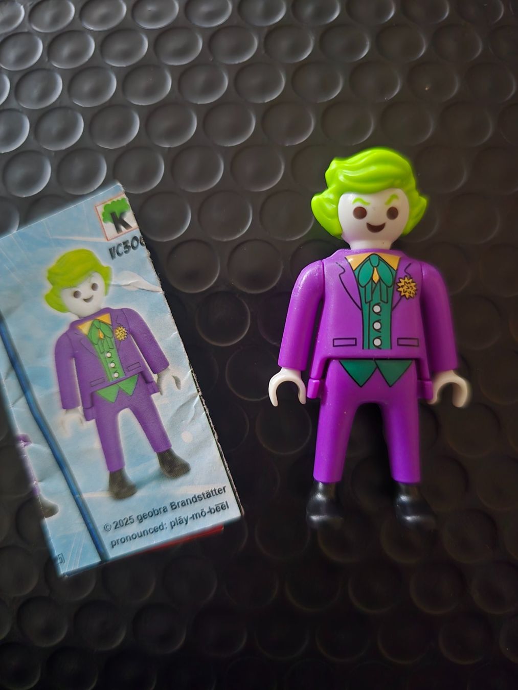 Statuette: Playmobil  ÜEi   Figur  DC.  JOKER – Nuovo (secondo la descrizione) da Untersiggenthal venduto da Ninja88