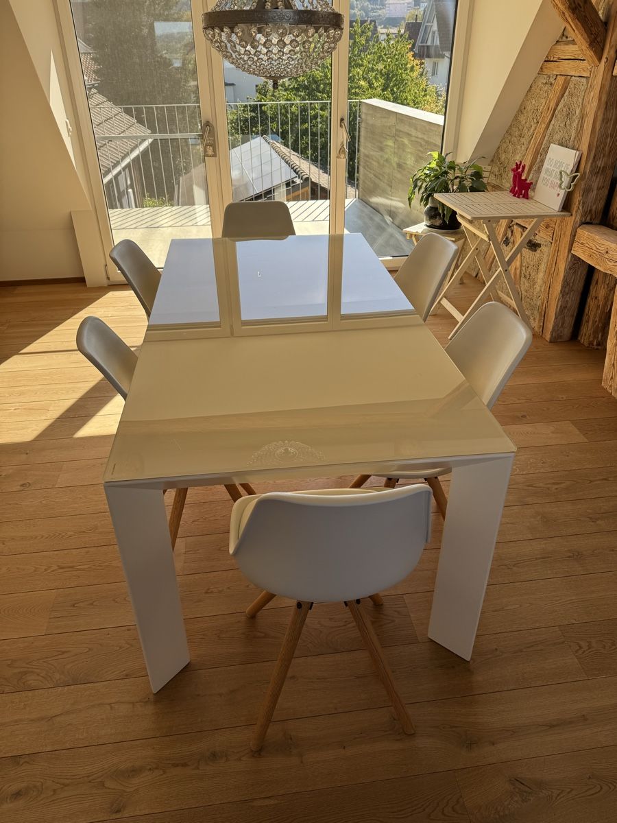 Tische: Esstisch weiss mit Glasplatte – Gebraucht aus Goldach von and_8hnn 1
