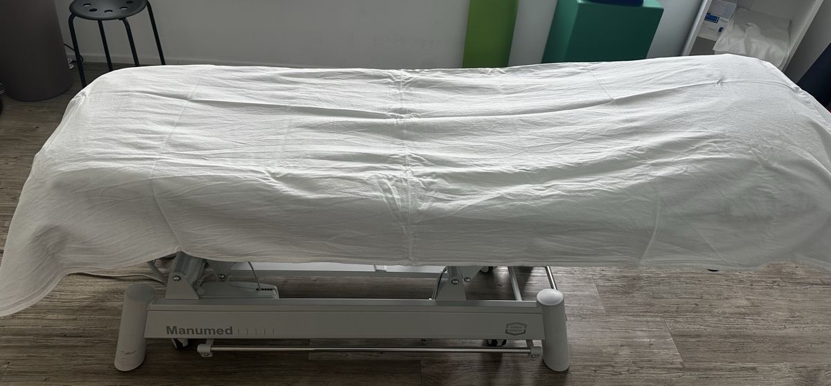 Liegen & Liegestühle: Massagetücher  ca. 20 Stück  – Gebraucht aus Chur von Lungos72