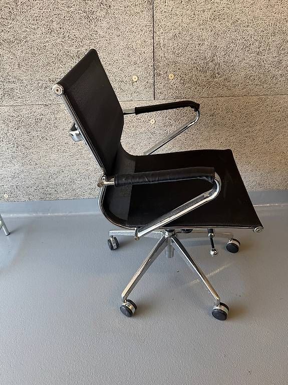 Chaises: Bürostuhl mit Parkettrollen – D'occasion à Untersiggenthal par roa_55wp 1