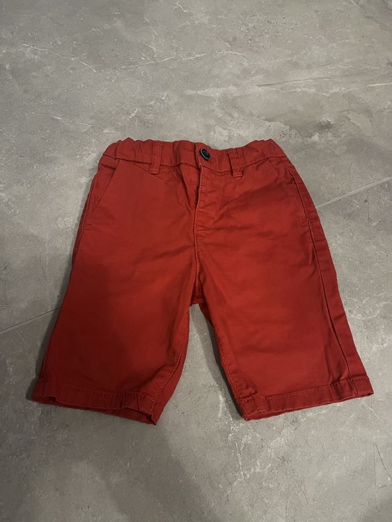 Pantalons: Rote Shorts Grösse 98 – D'occasion à Altikon par shiva123shiva