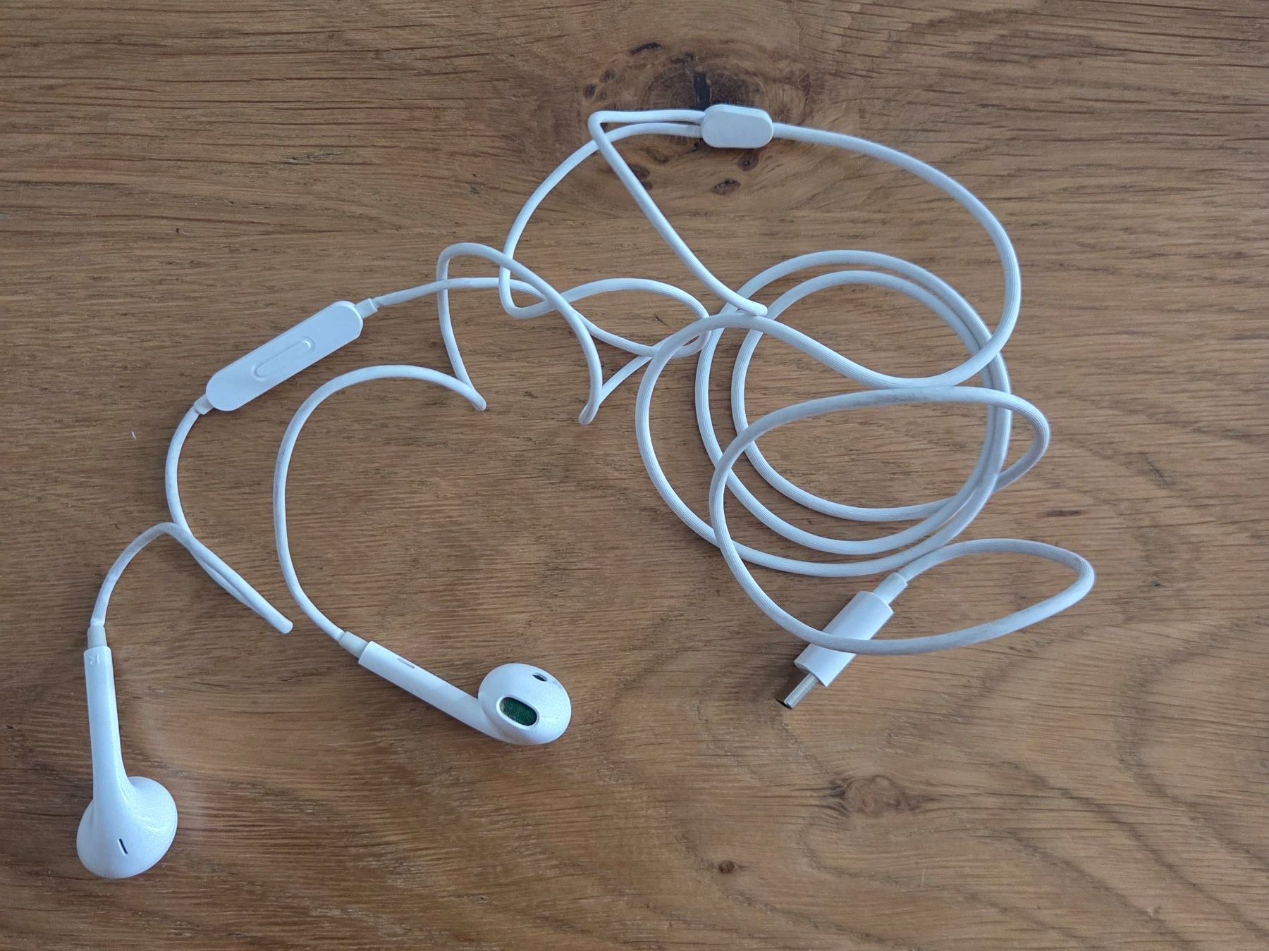 Apple Kopfhörer: Cuffie USB-C bianche iphone Usato – Gebraucht aus Zürich von and_6k66