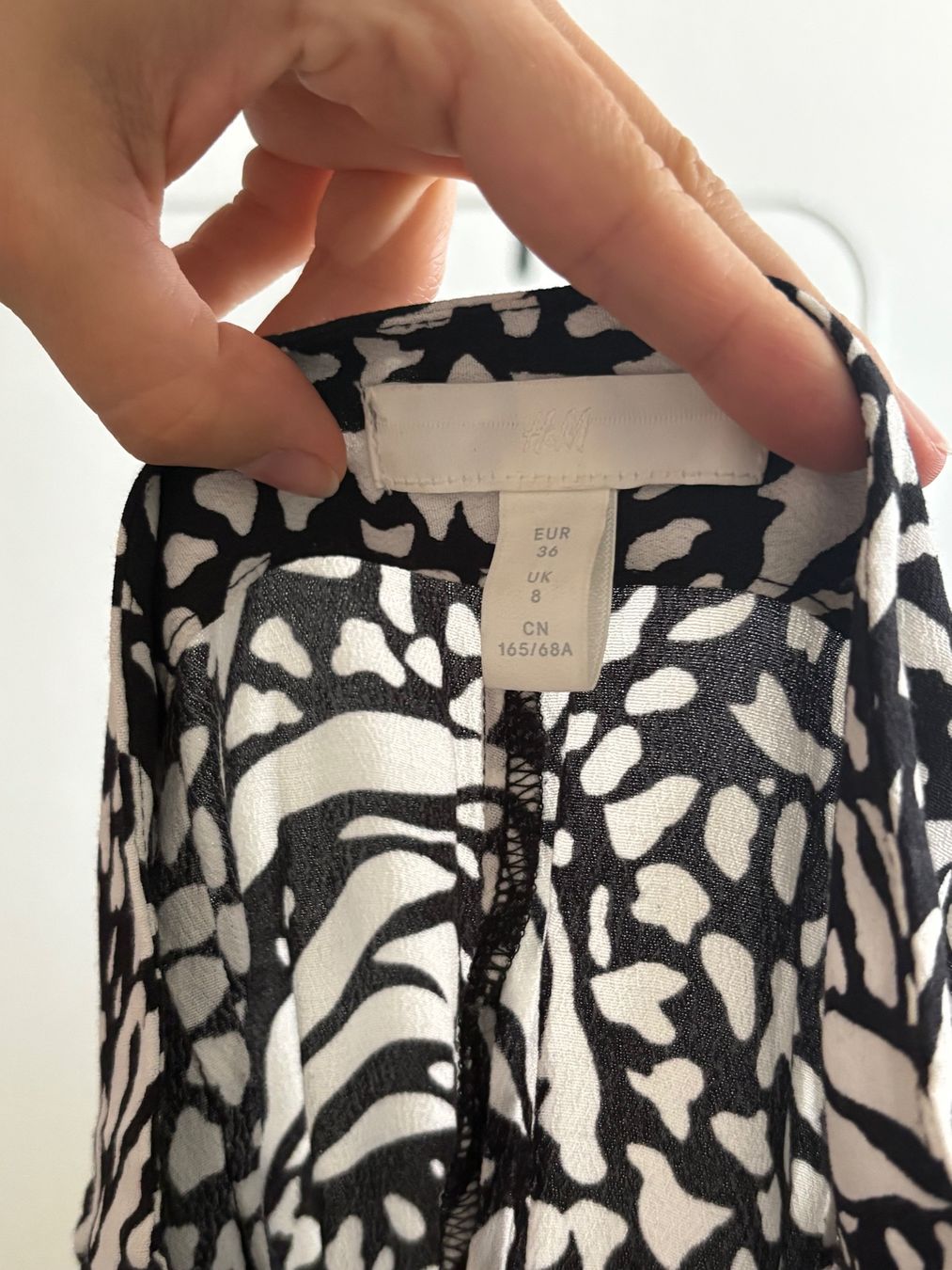 H&M Jupes: Rock mit Schlitz – D'occasion à Zürich par bbbggg 2