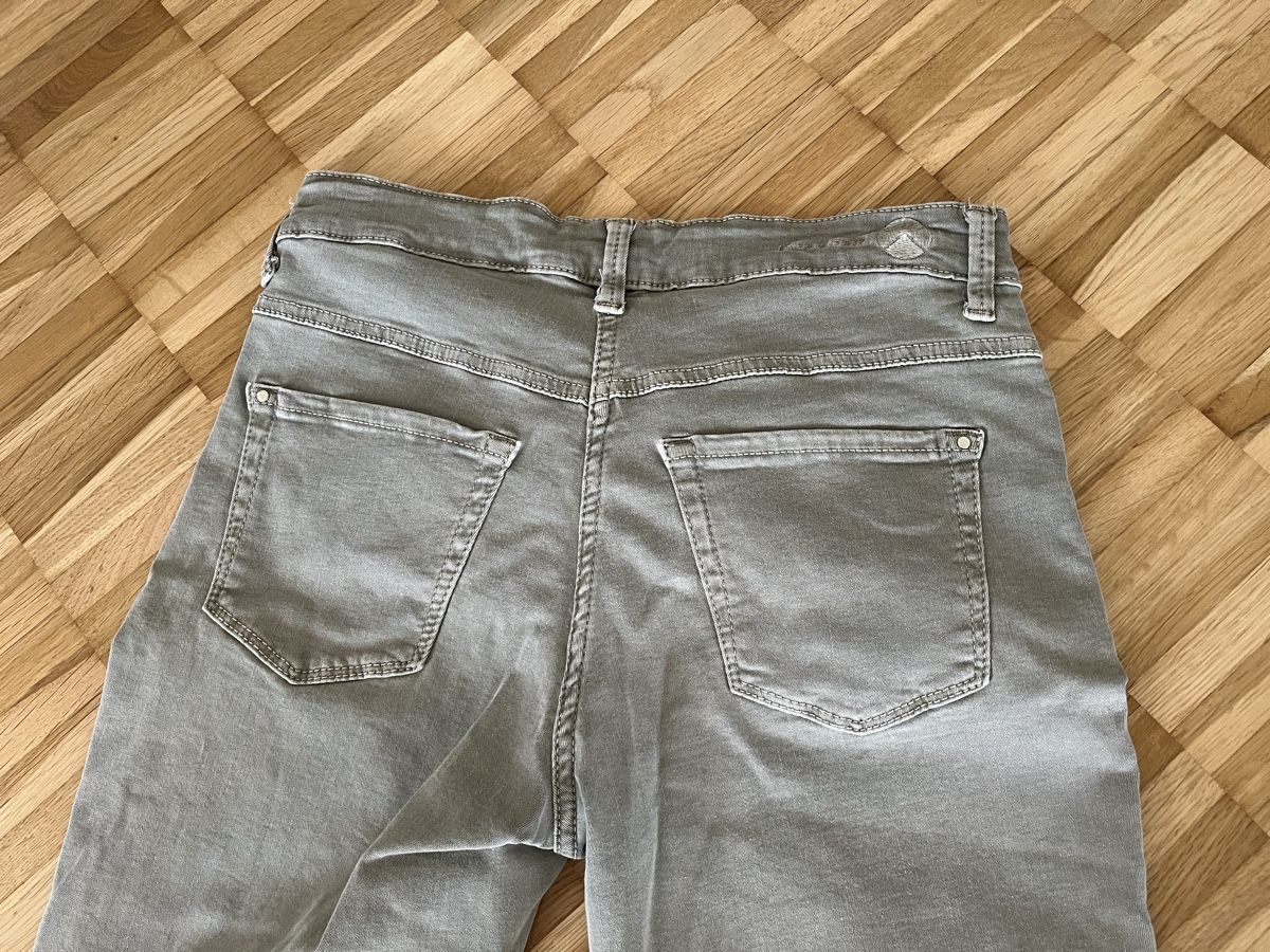 Pantaloni: Hosen  – Usato da Schliern b. Köniz venduto da medion3098 2