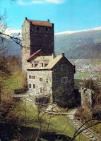 SILS im Domleschg Jugendherberge Burg Ehrenfels