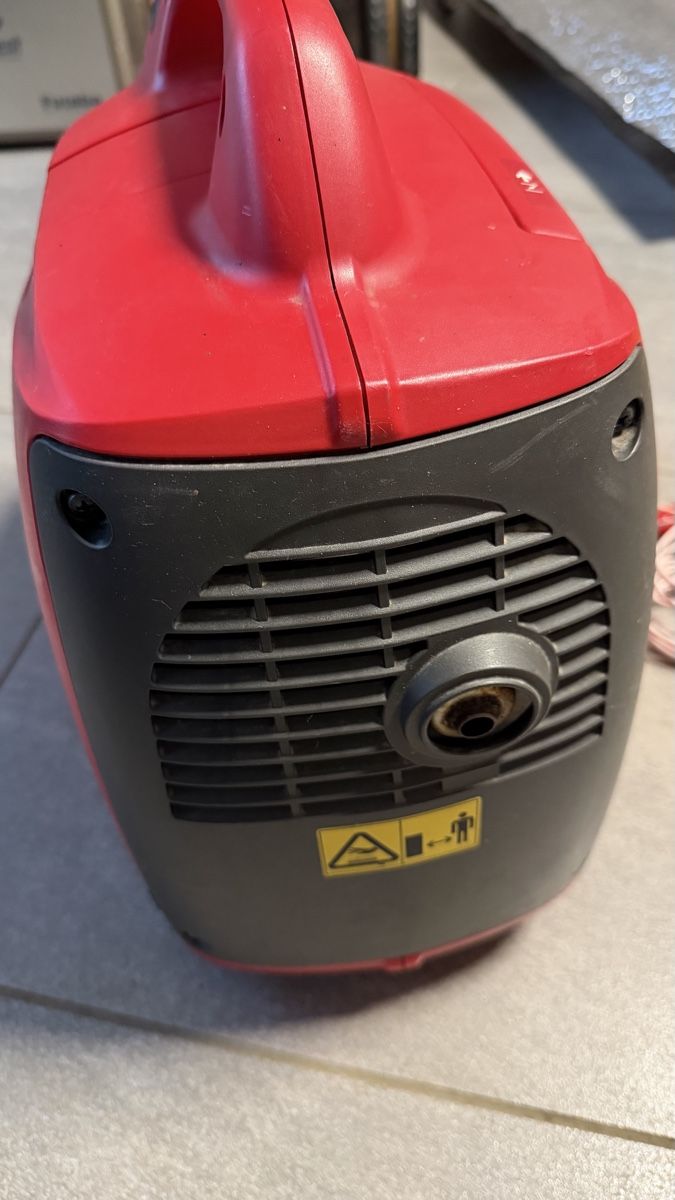 Honda Generatori di corrente: Honda  EU10i Generator – Usato da Chézard-St-Martin venduto da ism6809 2