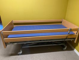 Elektrisches Pflegebett «Belluno» 90x200cm