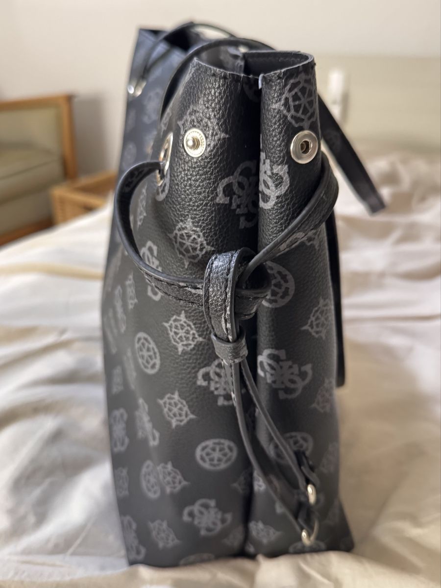 Guess Taschen für Damen: Guess Monogram Shopper Bag – Gebraucht aus Sissach von jameliagr 3