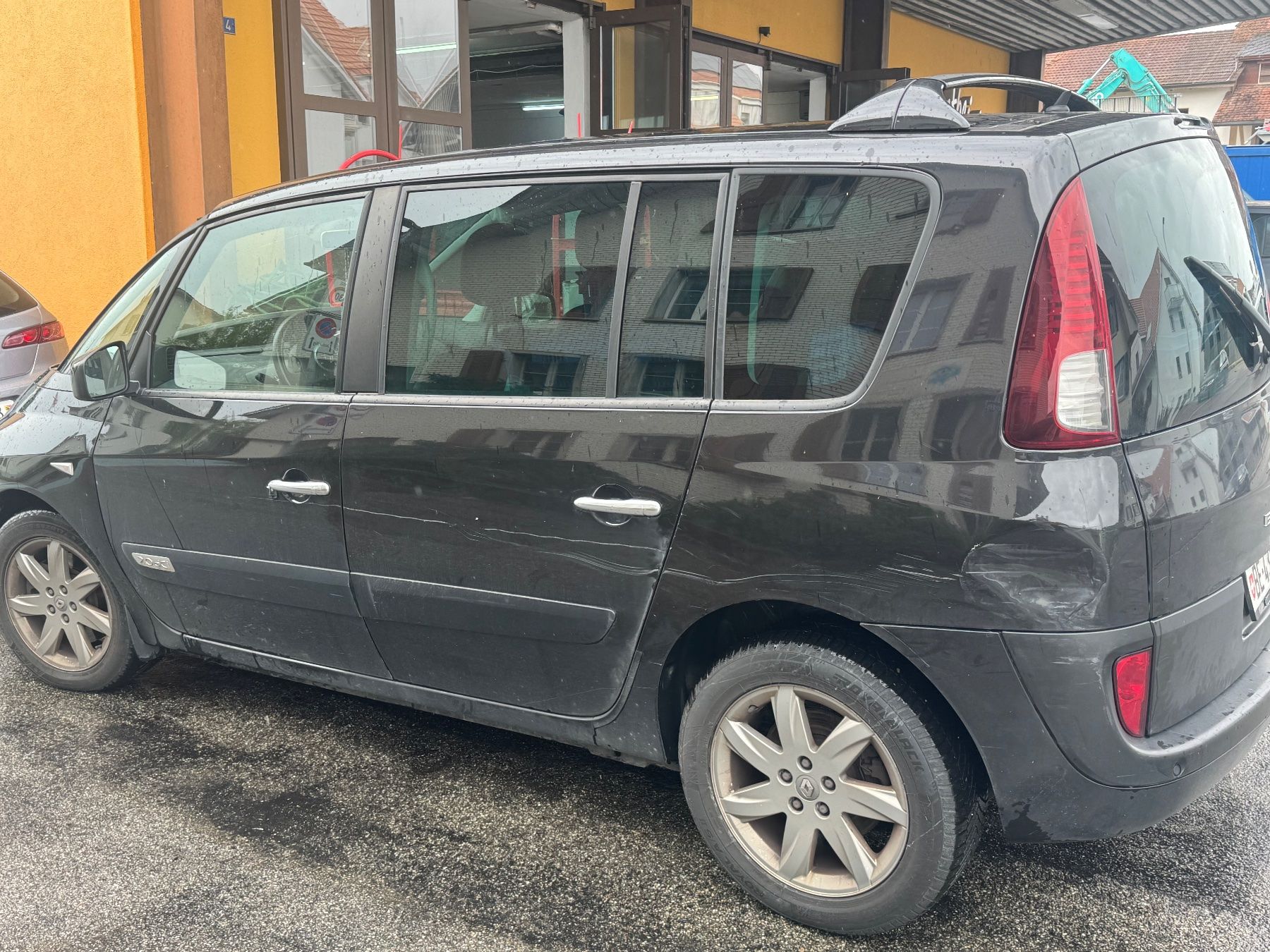Renault Automobili: Renault Espace minivan black, used, good condition – Usato da Herzogenbuchsee venduto da snowhard 3