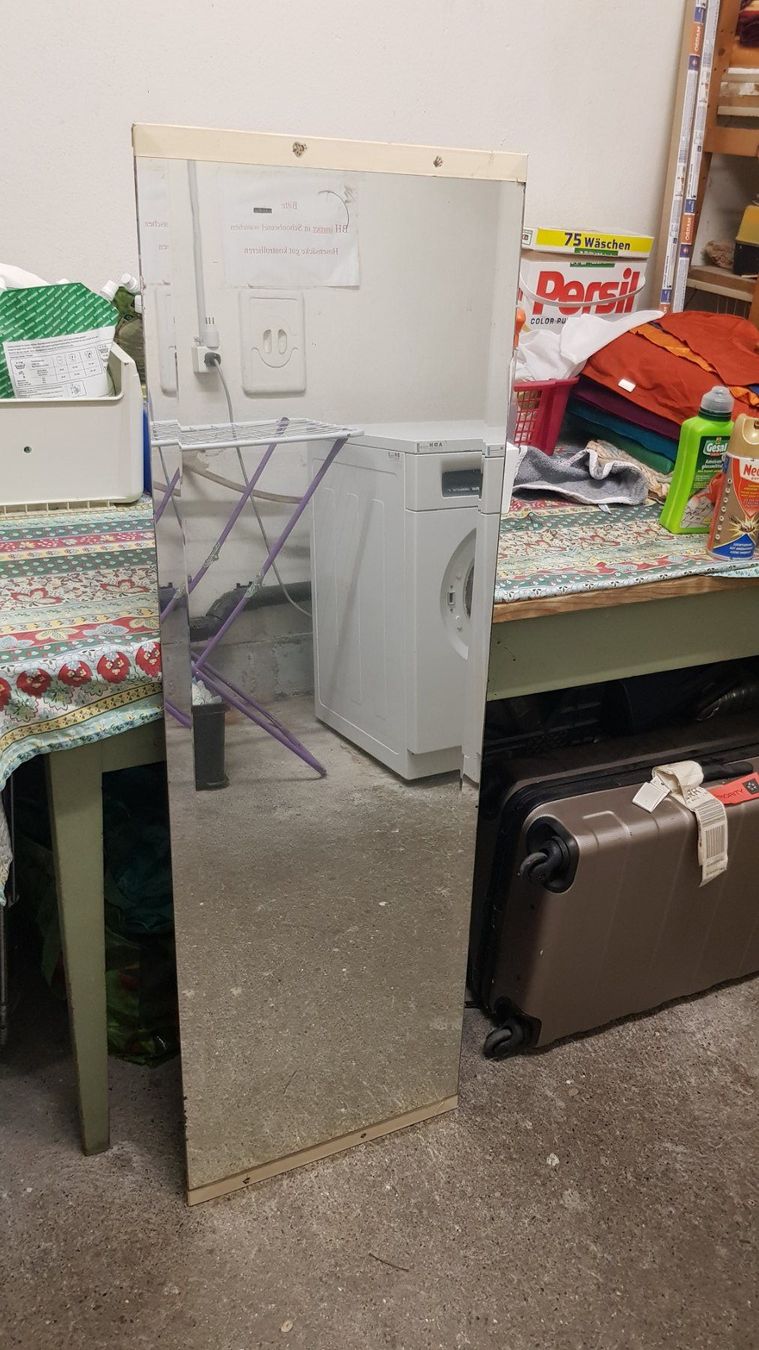 Specchi: Alter geschliffener Badezimmerspiegel – Usato da Zürich venduto da Ipoc