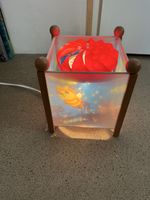 Dekorative Kinderzimmer Lampe mit freundlichem Drehmotiv