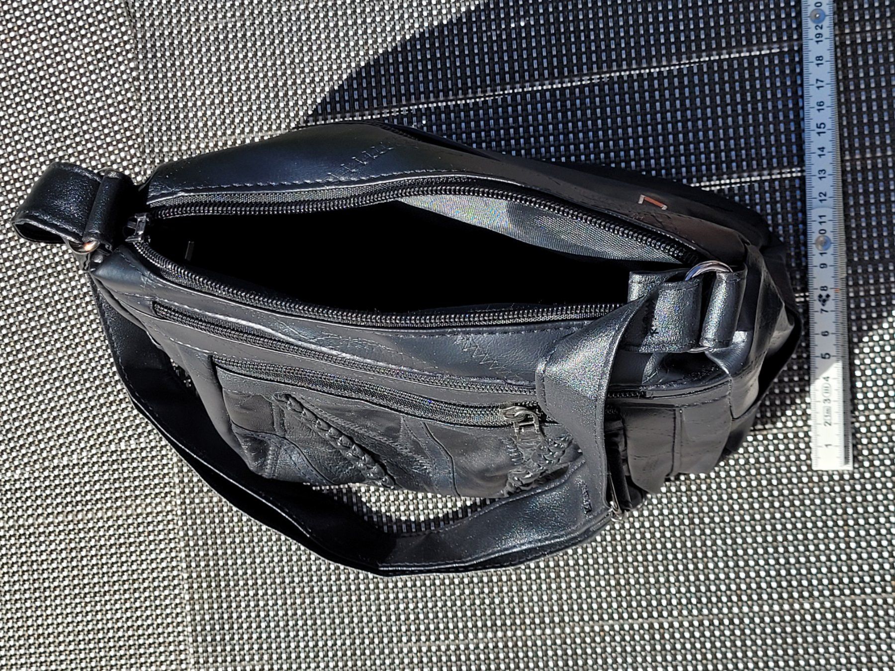 Taschen für Damen: Damen-Handtasche Leder NEU/OVP – Neu und originalverpackt aus Oetwil am See von swisspeak 4