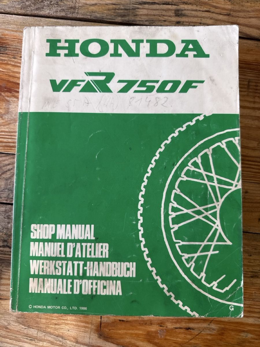 Honda Documenti: Honda VFR 750F Werkstatthandbuch – Usato da Buochs venduto da 18-84